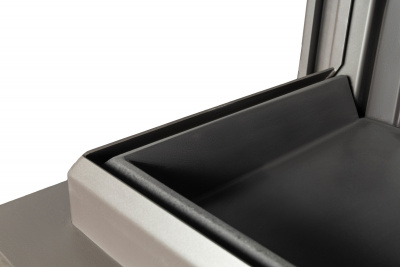 Каминная топка Экокамин ДЕЛЬТА 1000BV три стекла принтинг черный шамот, вертикальная ламель — купить с доставкой