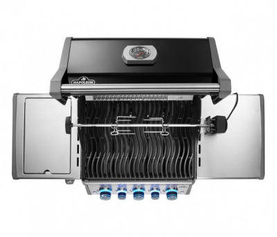 Газовый гриль NAPOLEON Rogue PRO-S 425 (черный, с ИК горелкой 3/3, задней горелкой и вертелом в комплекте) — купить с доставкой и консультацией